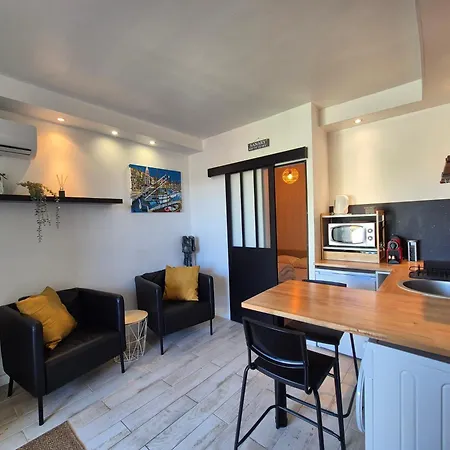 Appartement Rez De Jardin Climatisé, Cosy, Avec Parking à - Les Amirantes